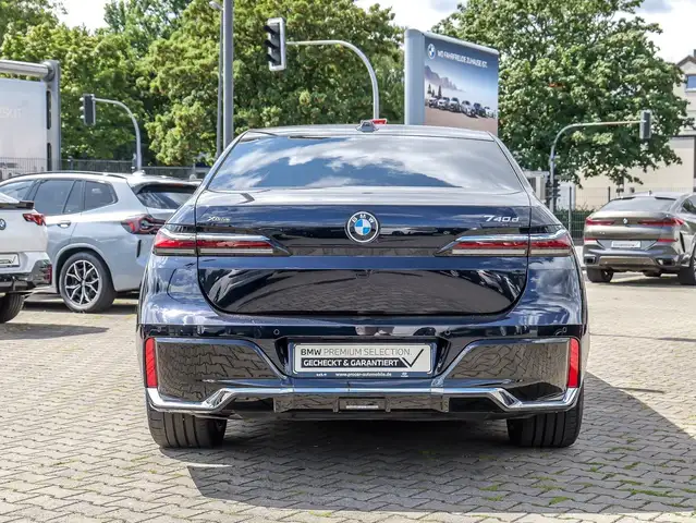 BMW M view 11