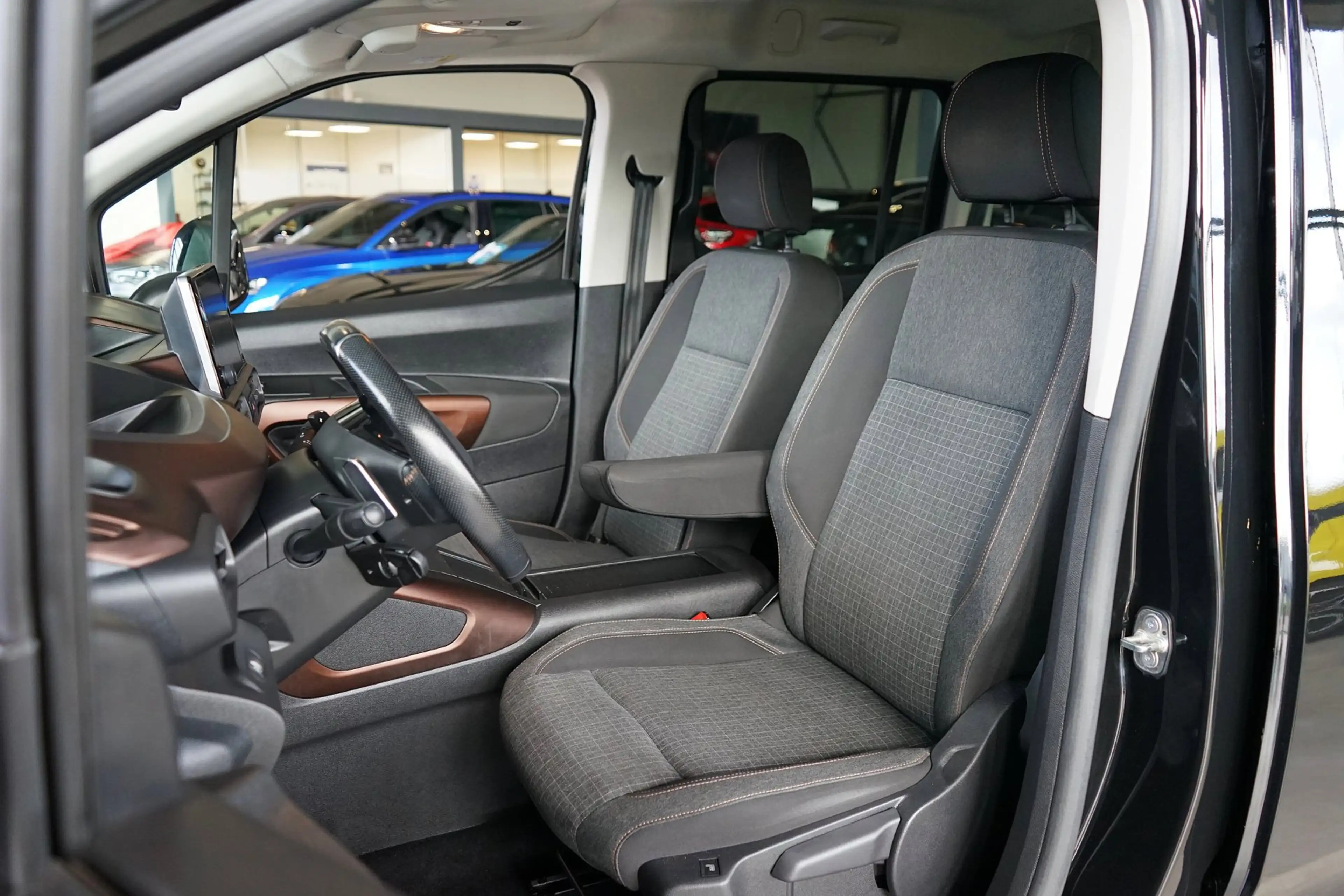 Peugeot Rifter Long 1.2 Puretech Long GT-Line 7p.|TREKH|NAVI — photo 5