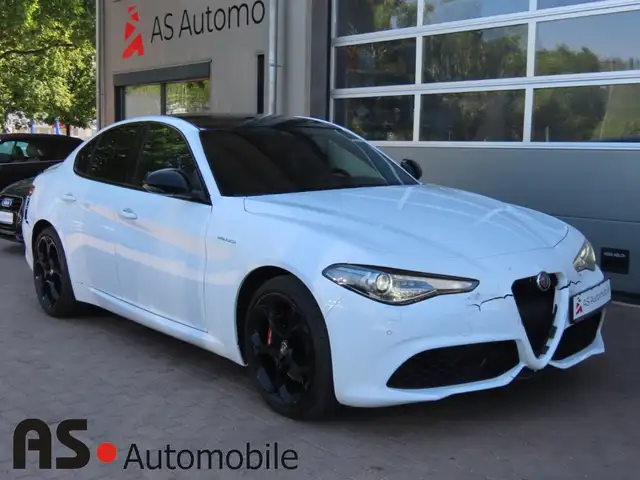 Alfa Romeo Giulia Veloce Q4 2.0T BiXen*Pano*Nav*Kam*ACC*SHZ