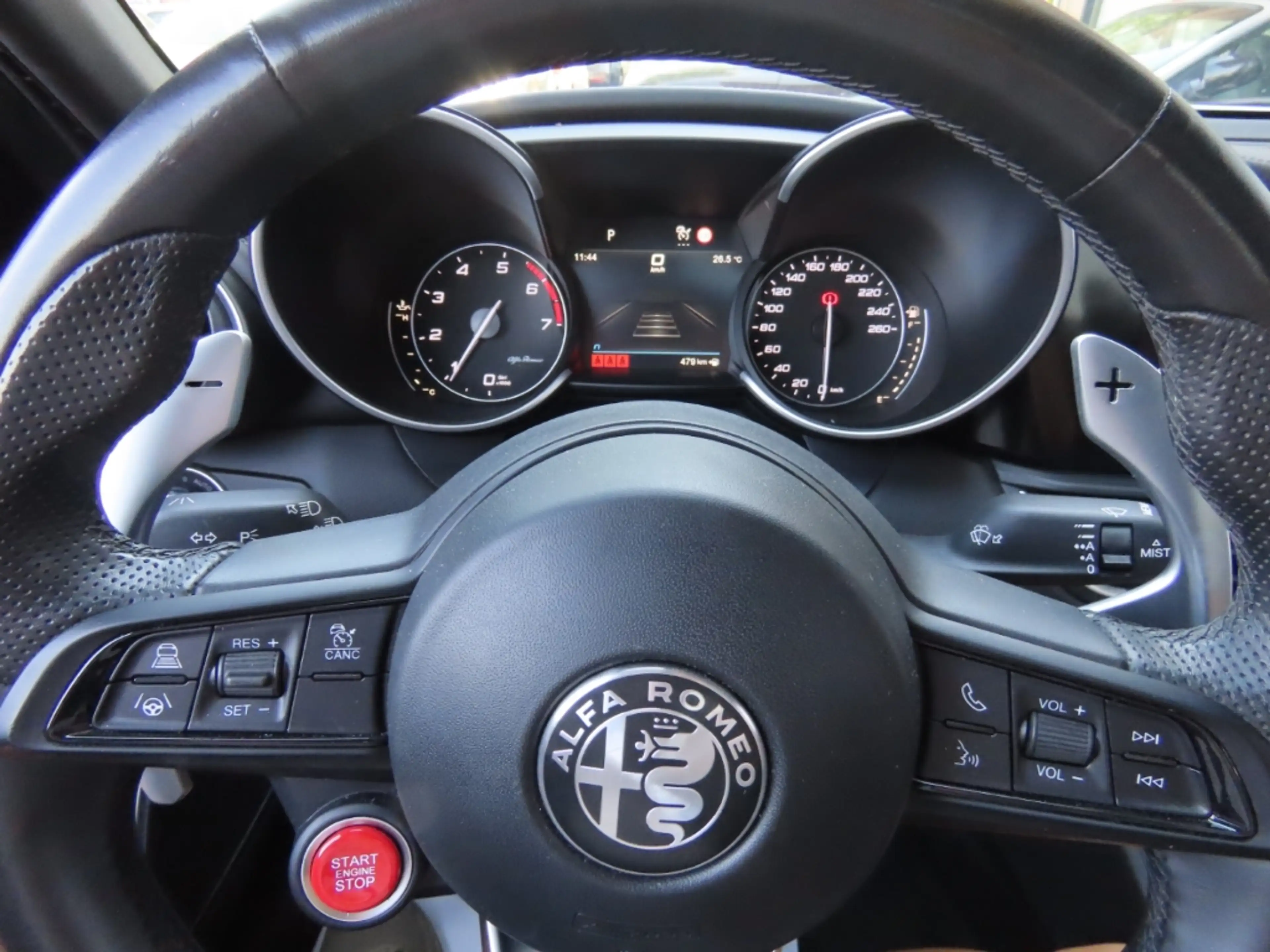 Alfa Romeo Giulia Veloce Q4 2.0T BiXen*Pano*Nav*Kam*ACC*SHZ — photo 12