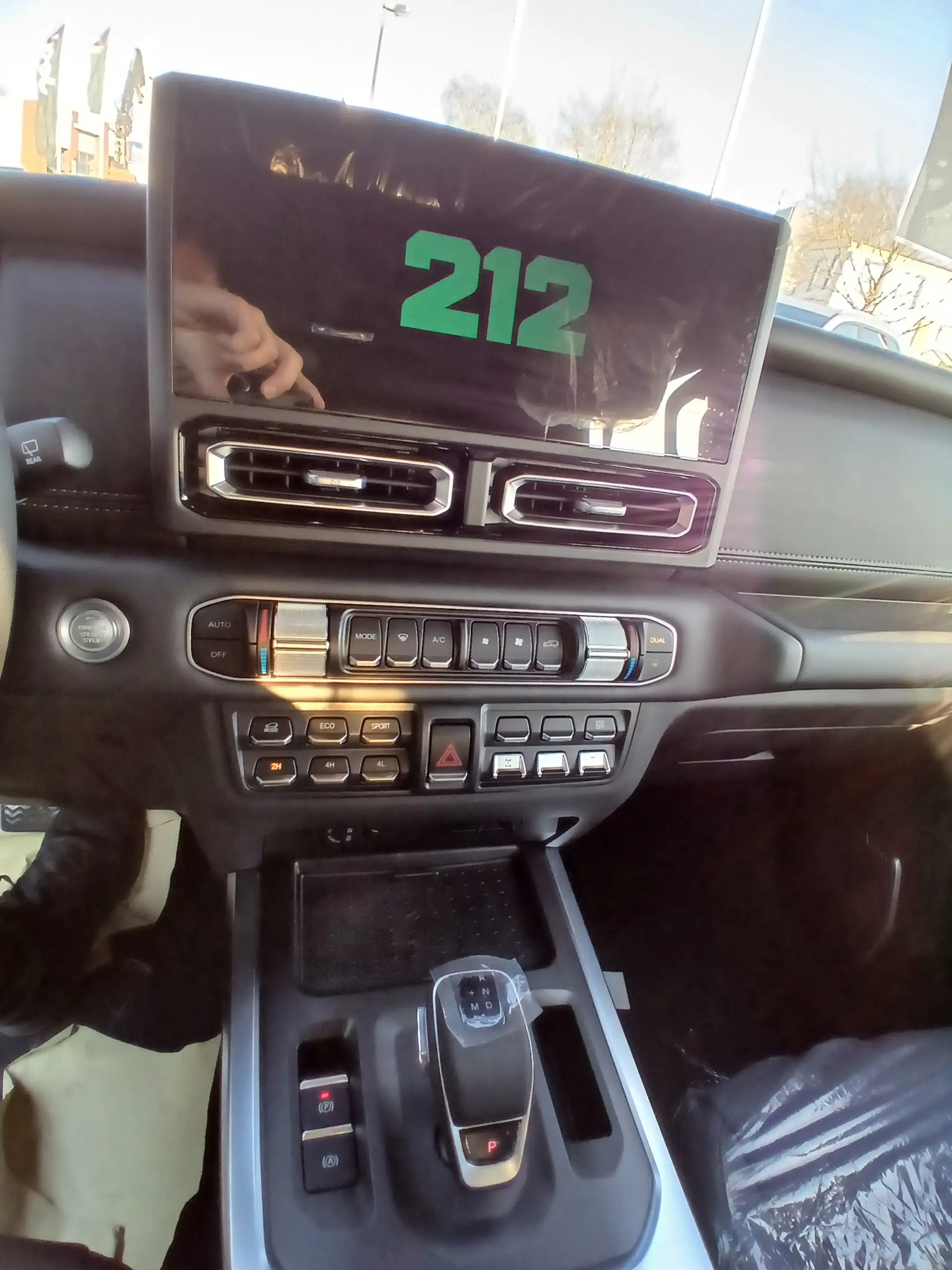 BAW 212 Allrad*Automatik*Seilwinde*Kamera*Leder*2.500 AHK — photo 13