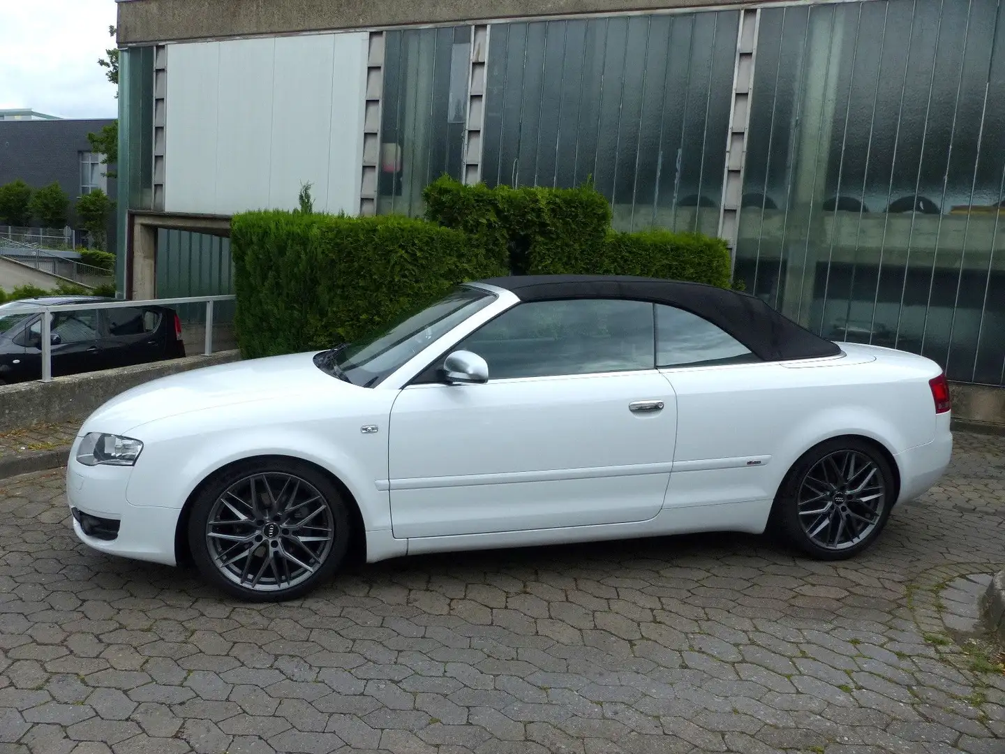 Audi A4 Cabriolet 2.0 TDI S-Line/Leder/Xenon/Bose Weiß - 2
