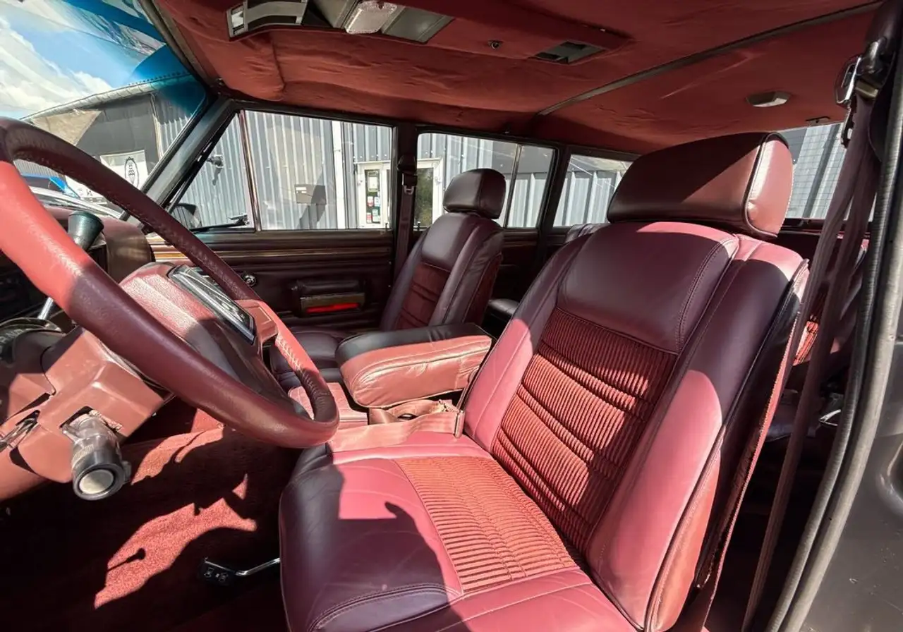 Jeep Wagoneer Grand V8 5.9L, foto 4