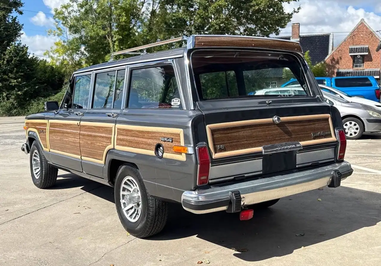 Jeep Wagoneer Grand V8 5.9L, foto 2