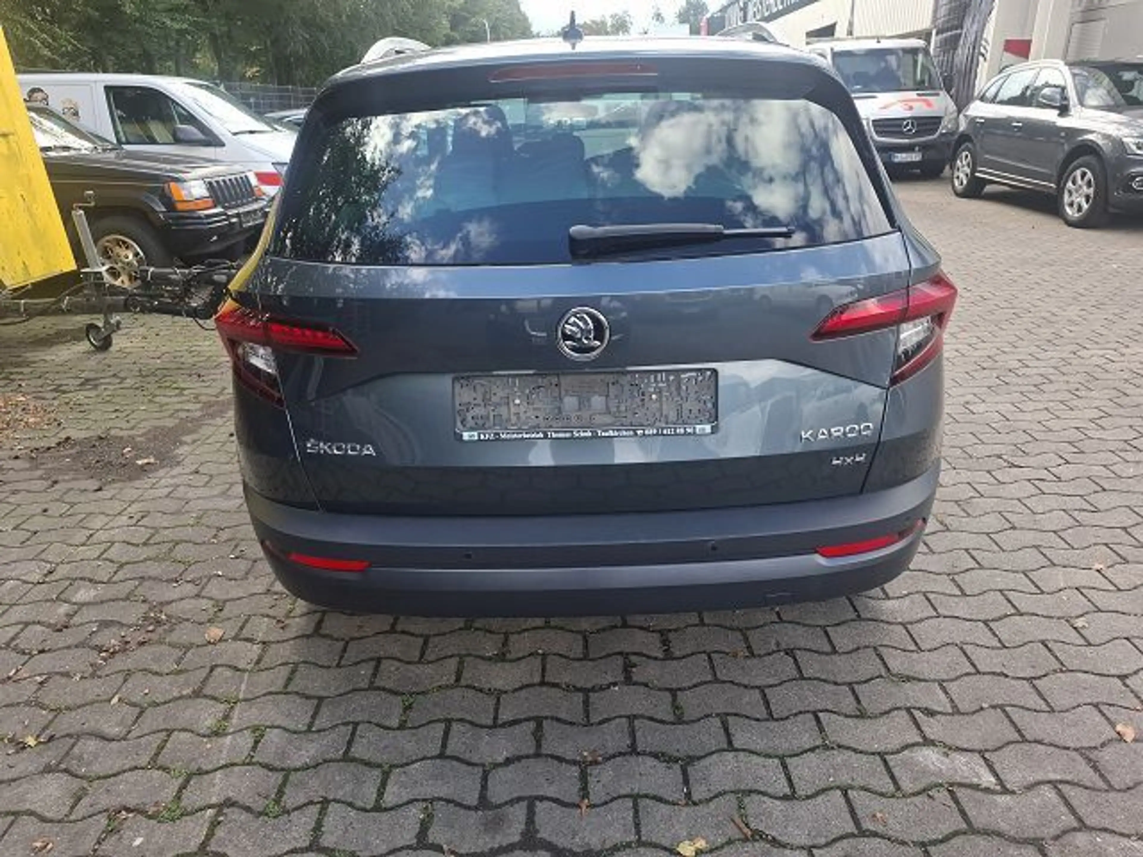 Skoda Karoq Style 4x4 8 fach bereift,Navi,Telefonie... — photo 6