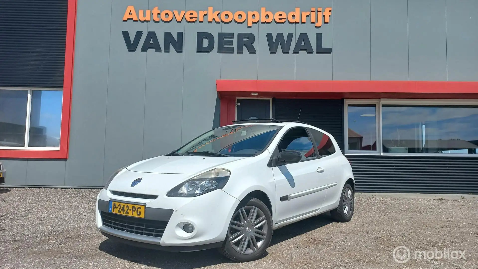 Renault Clio 1.2 Authentique/climatecontrol/panoramadak Wit - 1