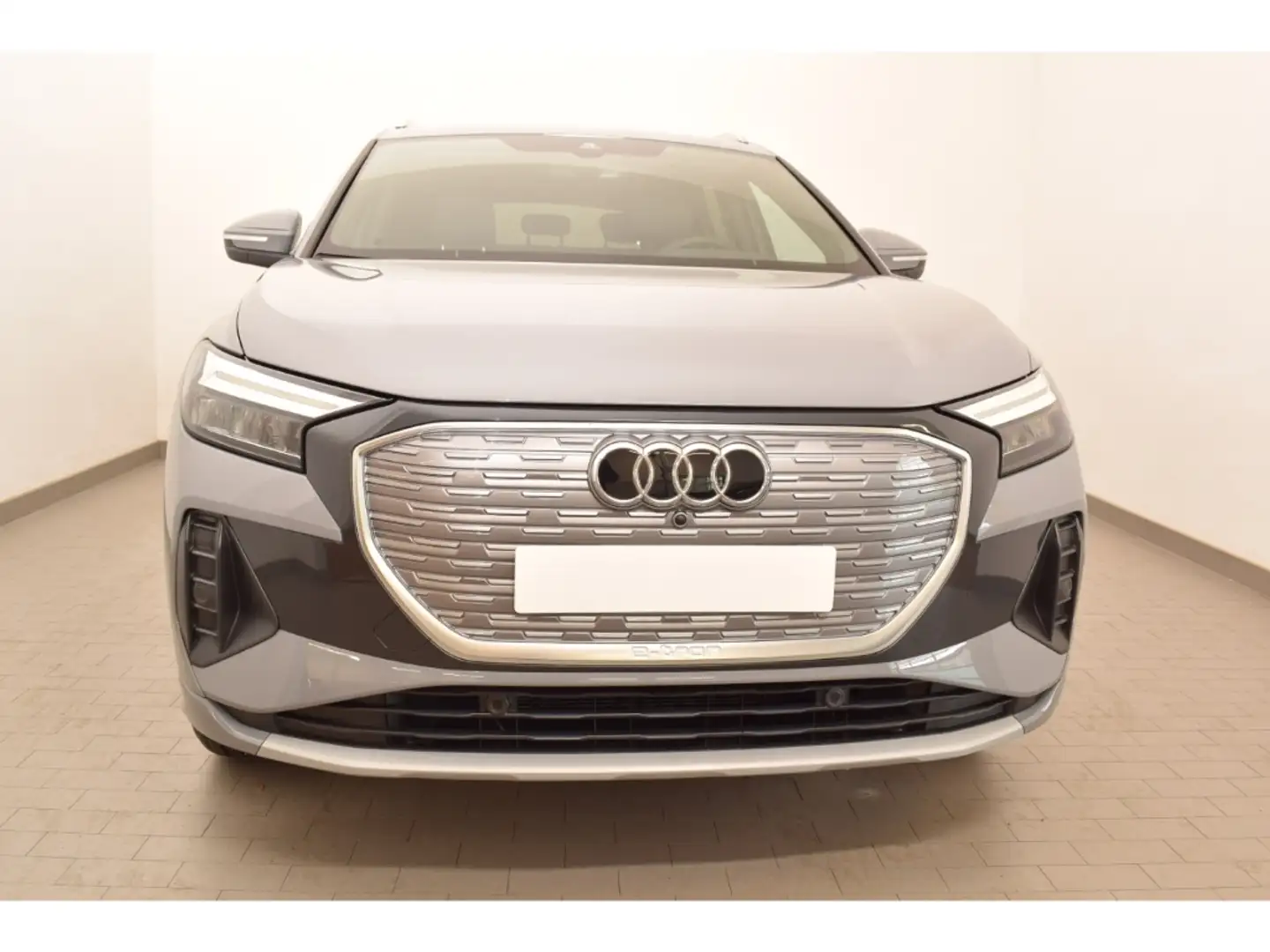Audi Q4 e-tron Advanced 82KW LED Navi AHK Rear View Grau - 2