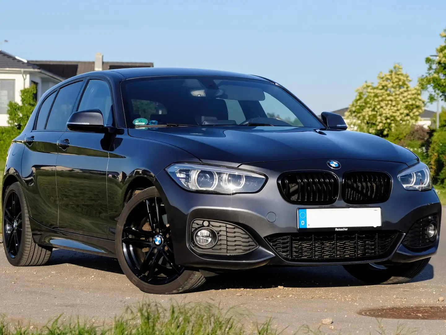 BMW 120 120i Aut. M Sport Shadow 18", LED, Leder Gris - 1