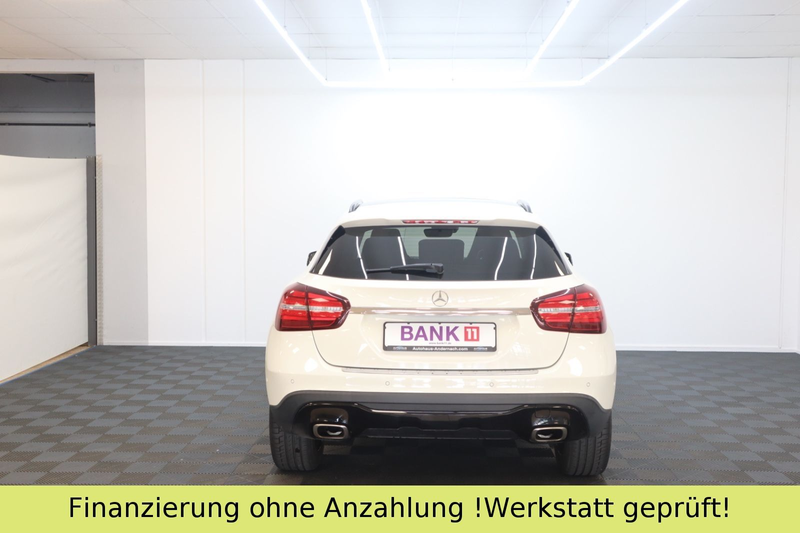Mercedes-Benz GLA 200 CDI / d*PANO*PDC*KEYLESS-GO*ACC — photo 10