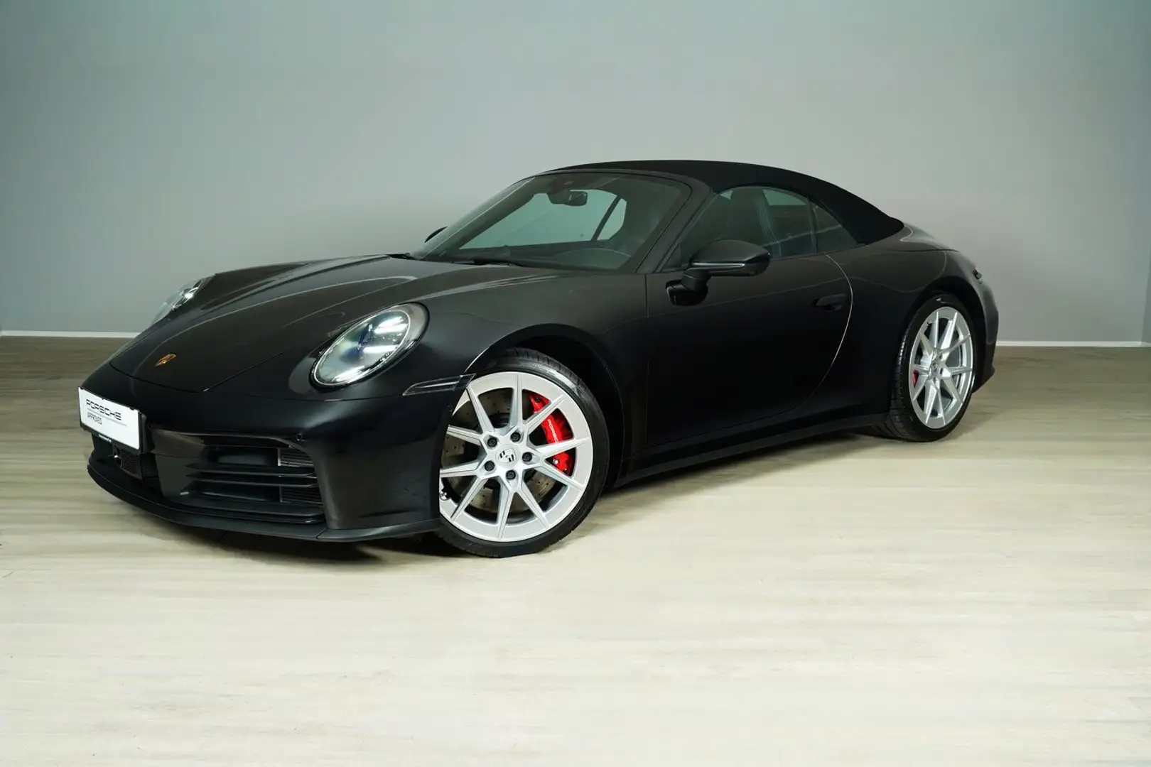 Porsche 911 Carrera S Cabriolet Schwarz - 2