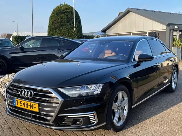 Audi A8 60 TFSI E Quattro Lang 2022 BTW 4 Wiel sturing