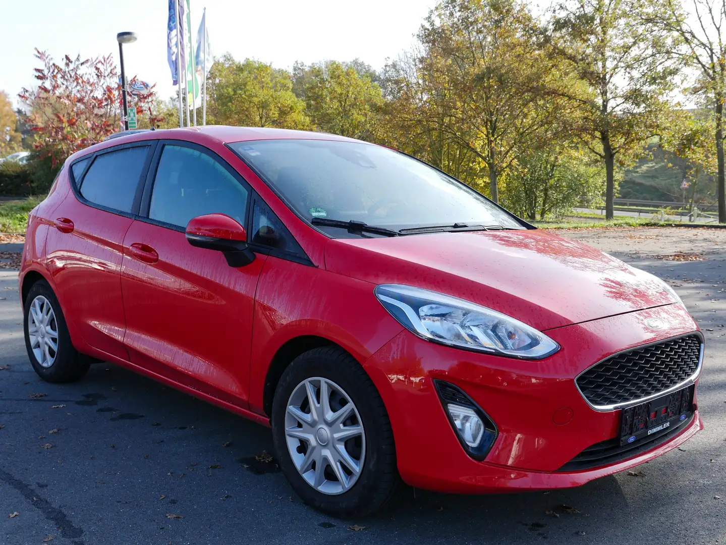 Ford Fiesta 1.1L Cool und Connect Rood - 2