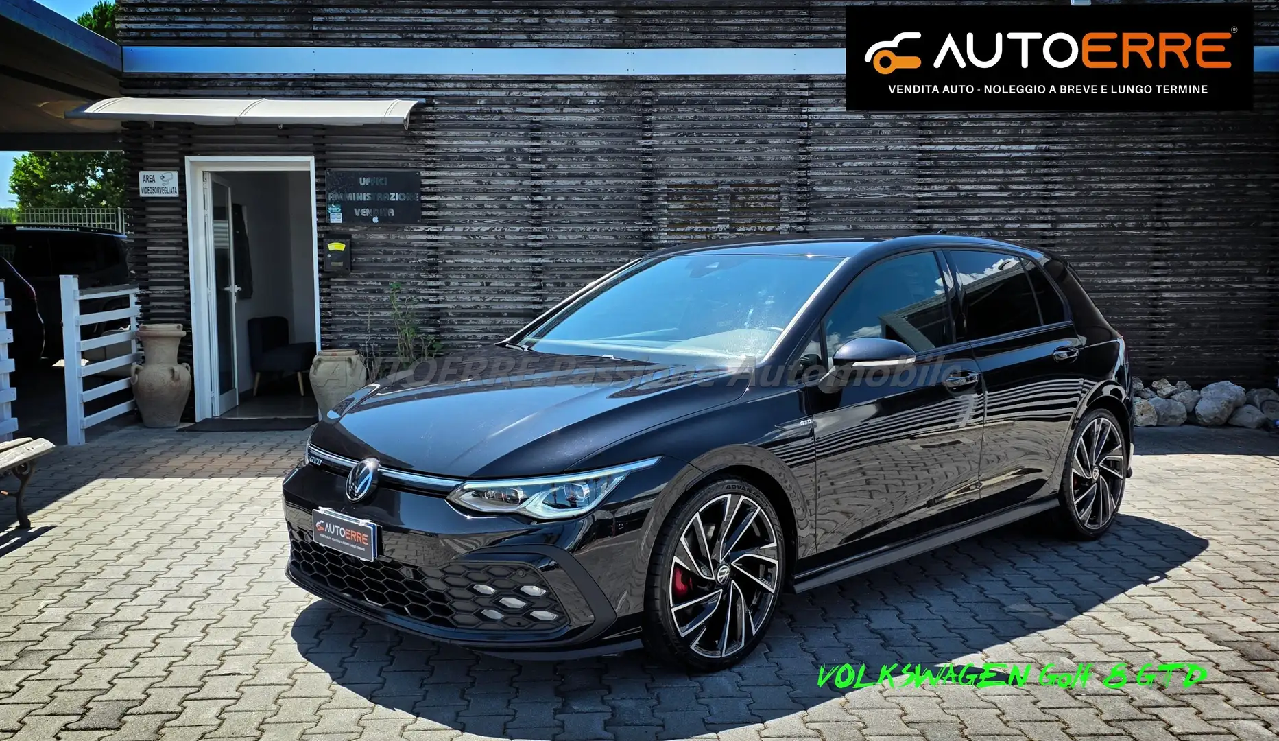 Volkswagen Golf VIII 2.0 GTD Dsg 200cv Schwarz - 1