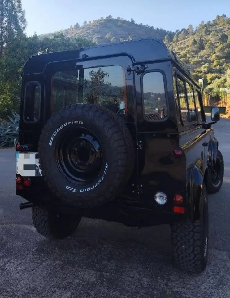Land Rover Defender 90 300Tdi Station Wagon S, foto 10