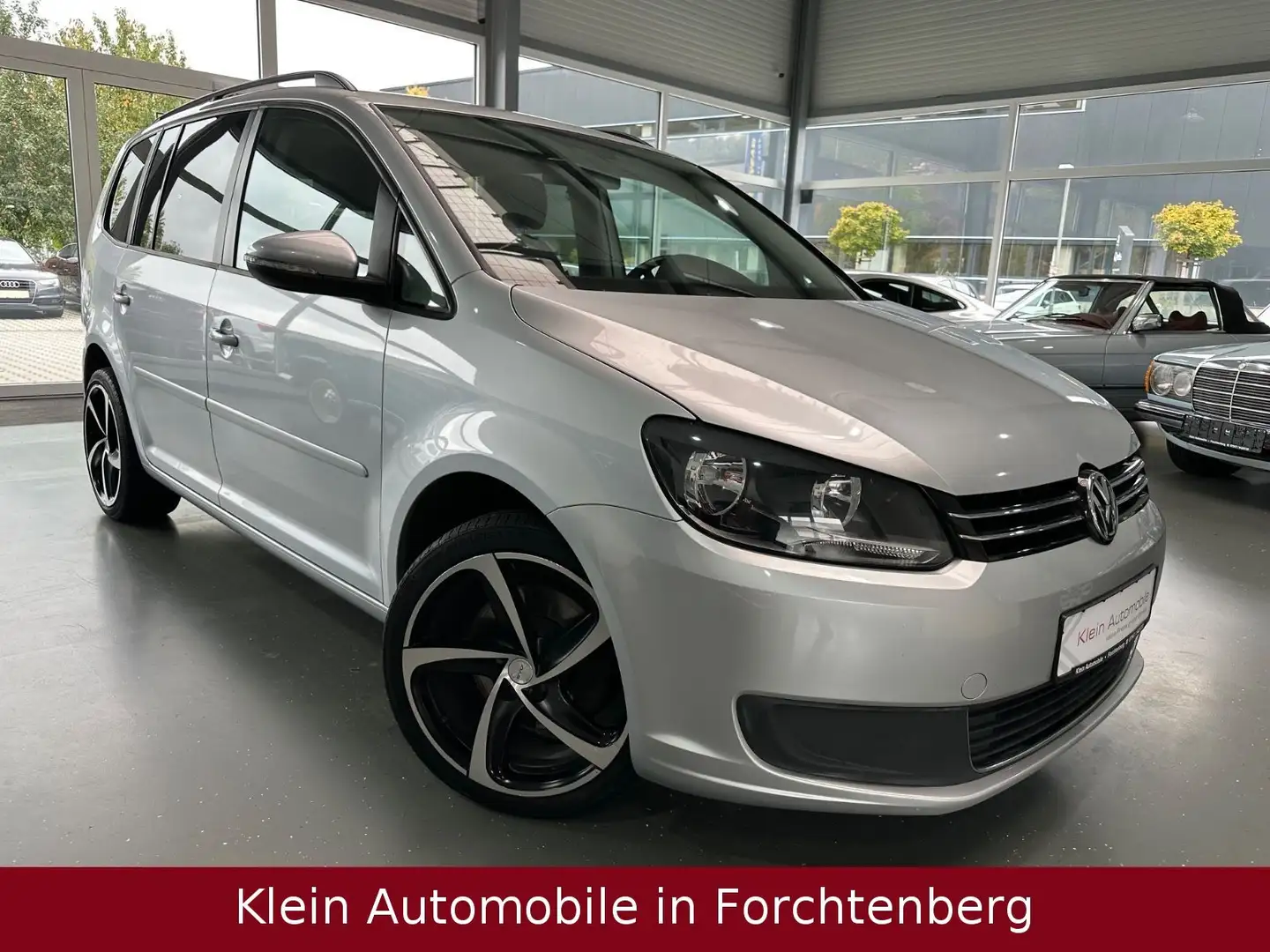 Volkswagen Touran Comfortline Navi Klimatr SHZ PDC 7-Sitzer Argent - 1