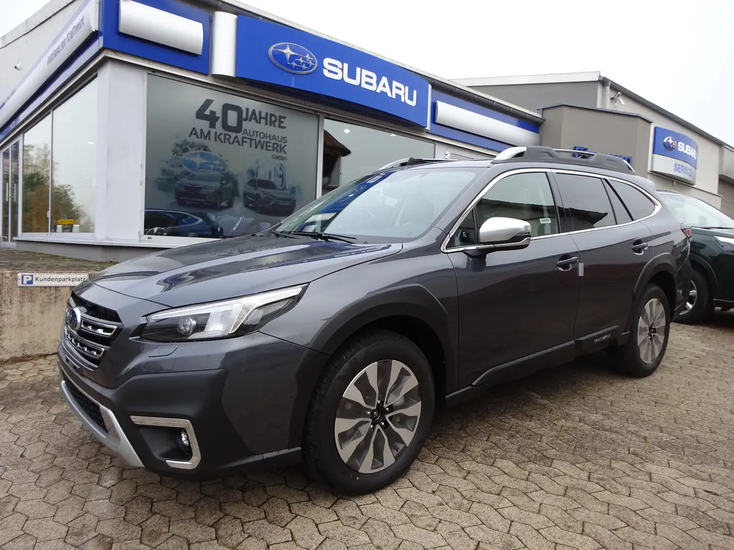 Subaru OUTBACK 2.5i Platinum 2025 Modell Gris - 1