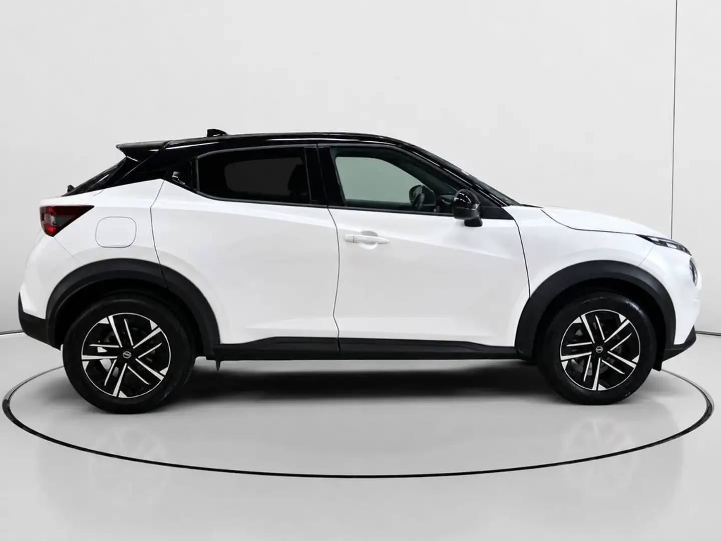 Nissan Juke 1.0 DIG-T N-Connecta 4x2 DCT 7 84kW Blanco - 2