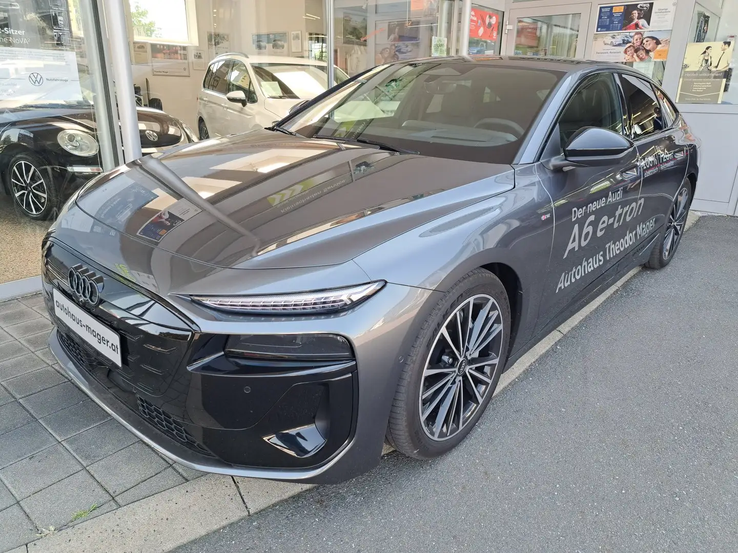 Audi A6 e-tron quattro Grau - 2