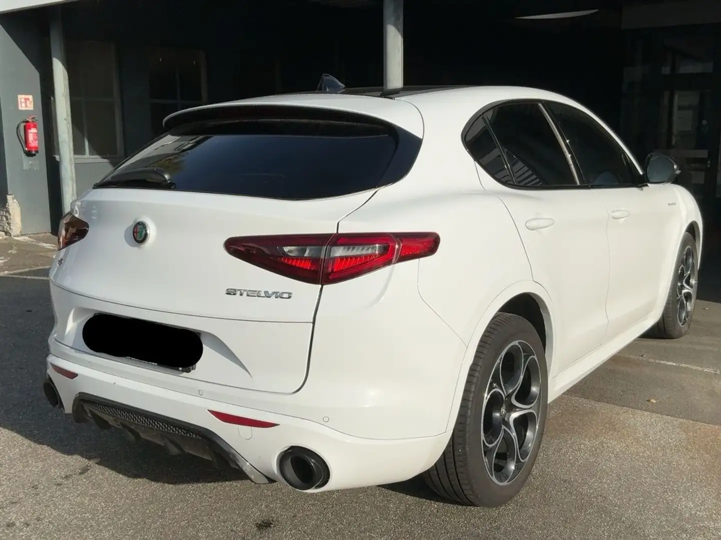 Alfa Romeo Stelvio Veloce Q4 Premium-Paket|ACC|Pano|Leder Weiß - 2
