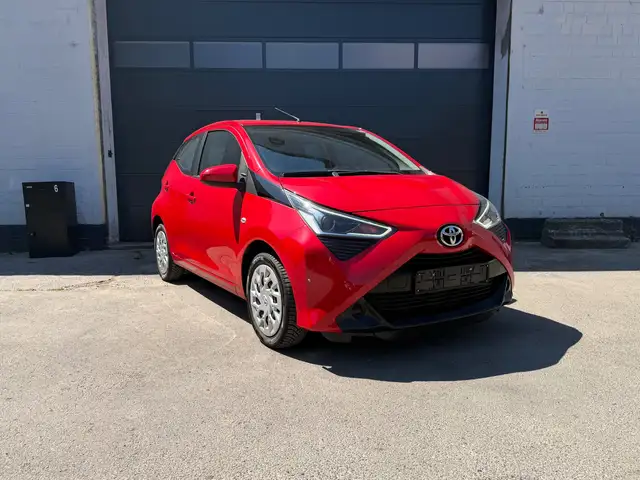 Toyota Aygo 1.0i * AUTO * CARPLAY * CLIM * EURO 6D * GARANTIE 2031