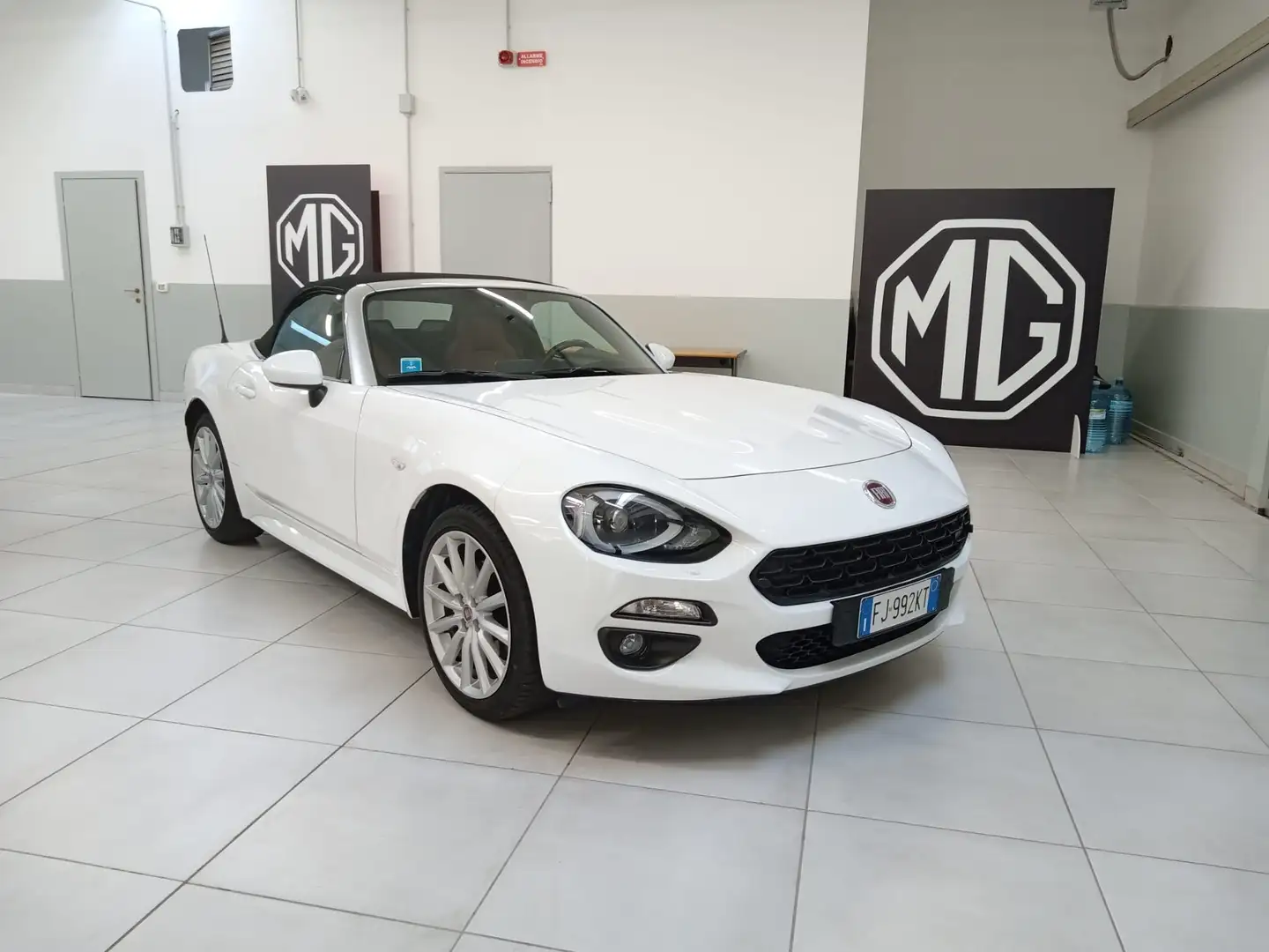 Fiat 124 Spider 1.4 m-air Lusso Bianco - 1