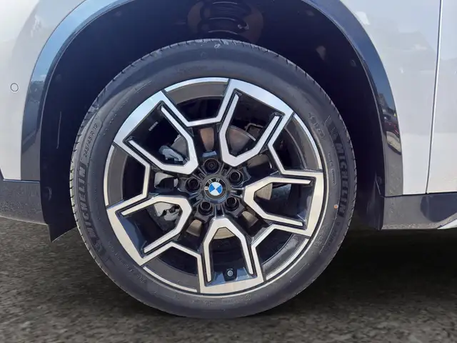 BMW X1 view 7