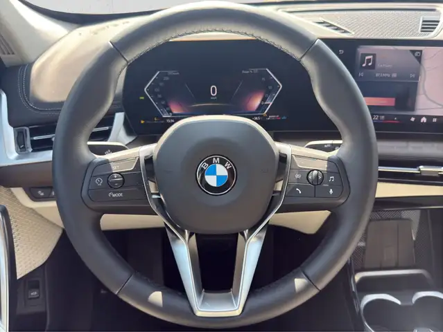 BMW X1 view 10