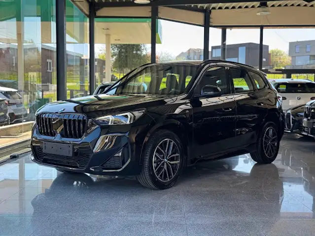 BMW X1 sDrive18iA M Sport / ADAP LED / KEYLESS / COMFORT