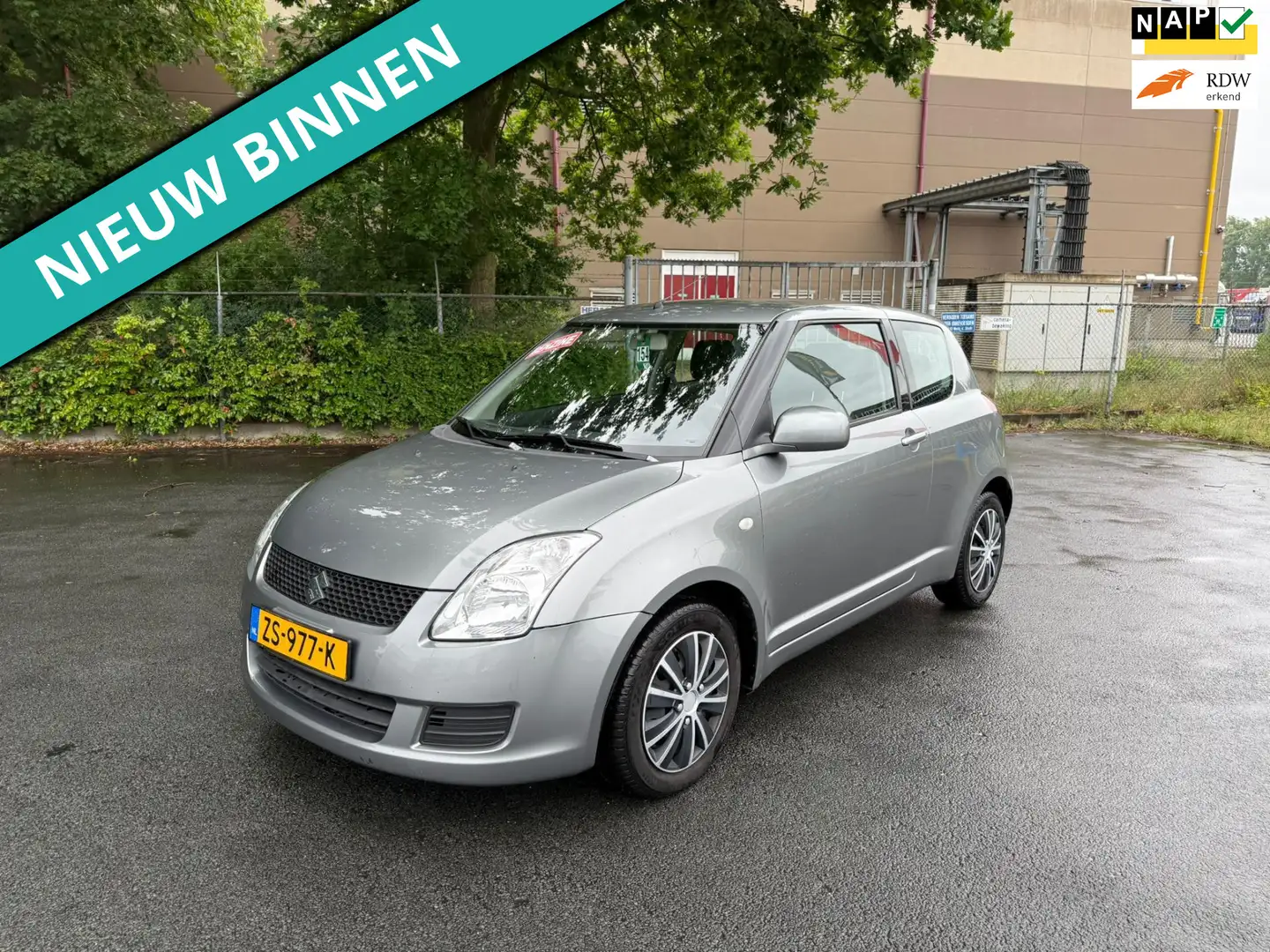 Suzuki Swift 1.3 Comfort NETTE AUTO RIJDT EN SCHAKELT GOED Grijs - 1