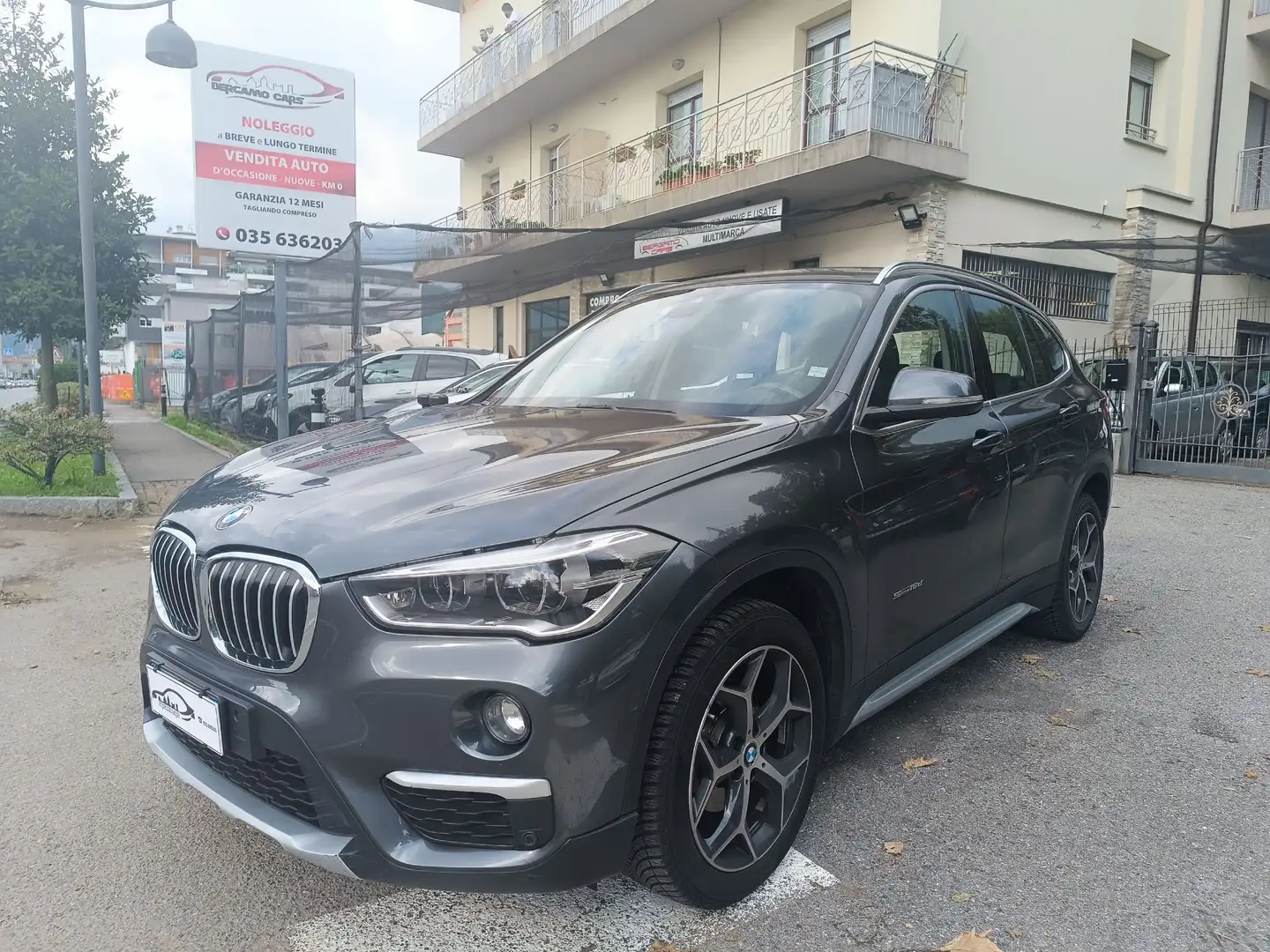 BMW X1 X1 sdrive16d Sport PORTELLONE ELETTRIC PACK SENSOR Grau - 1