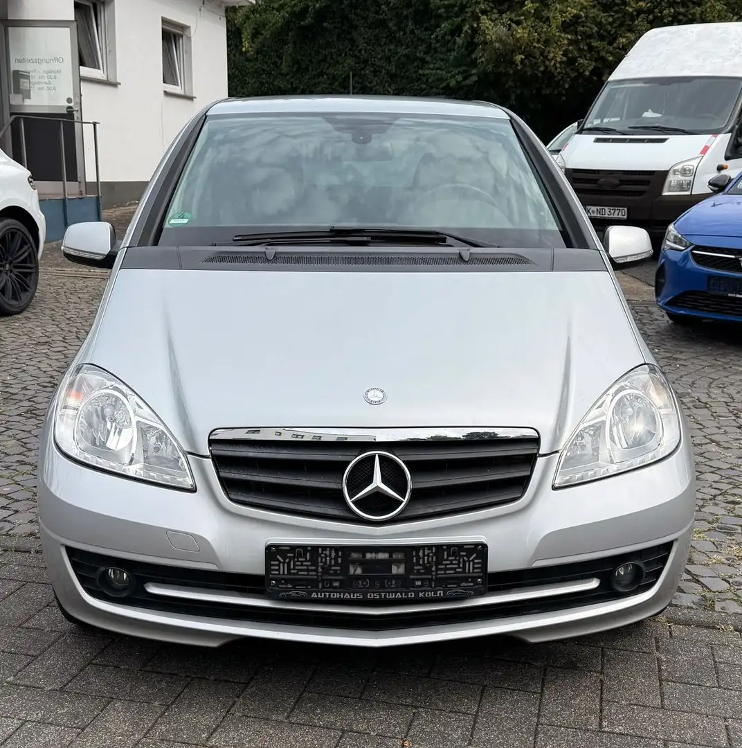 Mercedes-Benz A 160 Klasse Klima MFL SHZ Euro5 Silber - 1