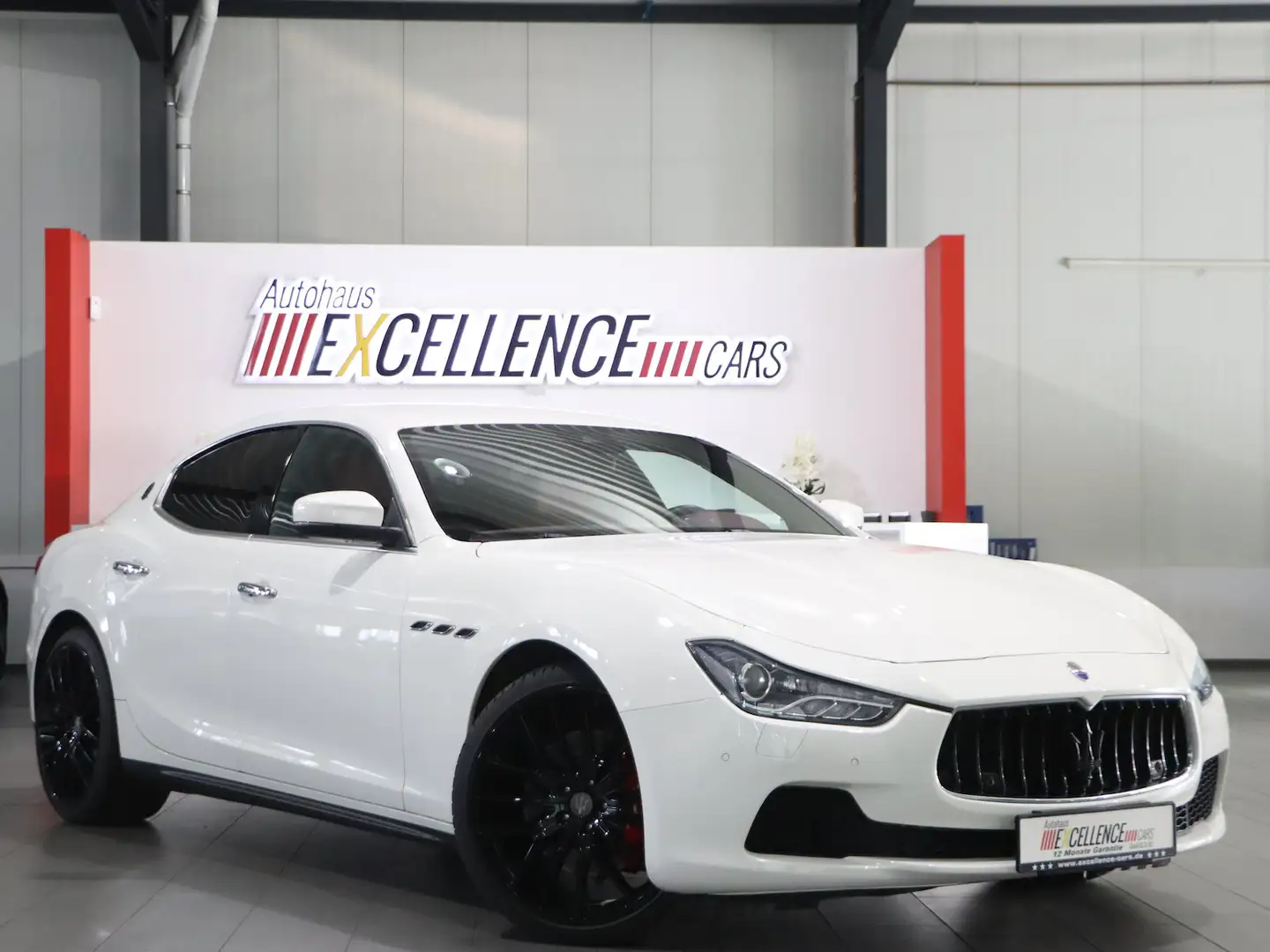 Maserati Ghibli S Q4 3.0 V6 WHITE & RED / TOLLES FAHRZEUG Weiß - 1