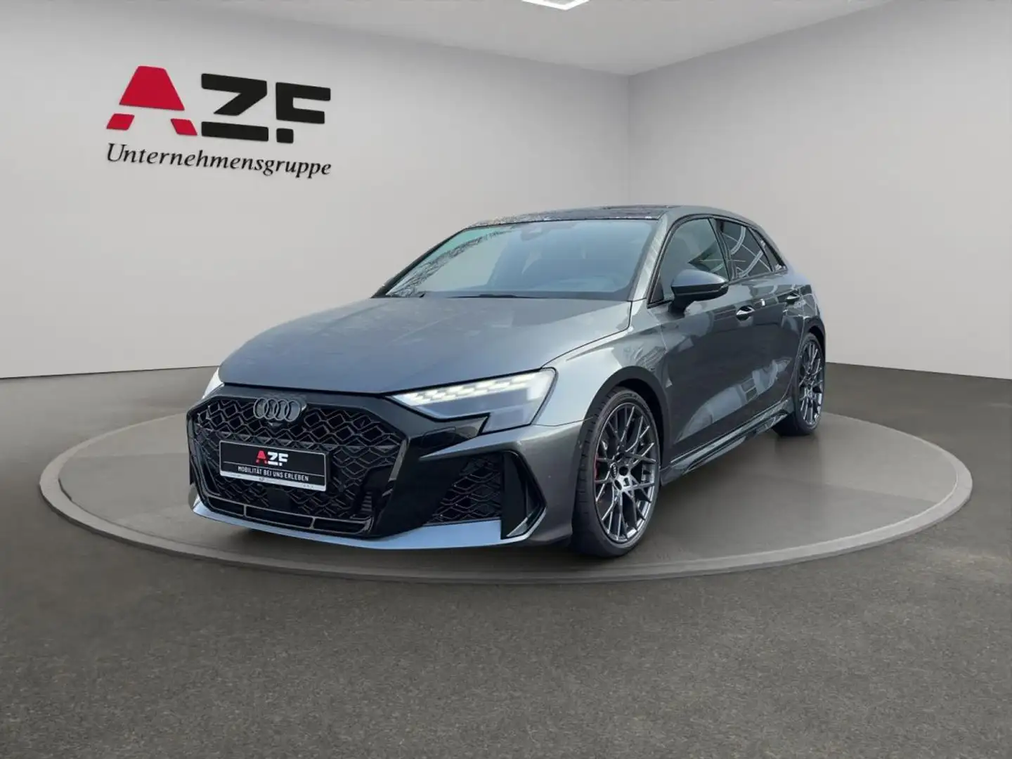 Audi RS3 Sportback S tronic+280 KM/H+HEAD-UP Grijs - 2