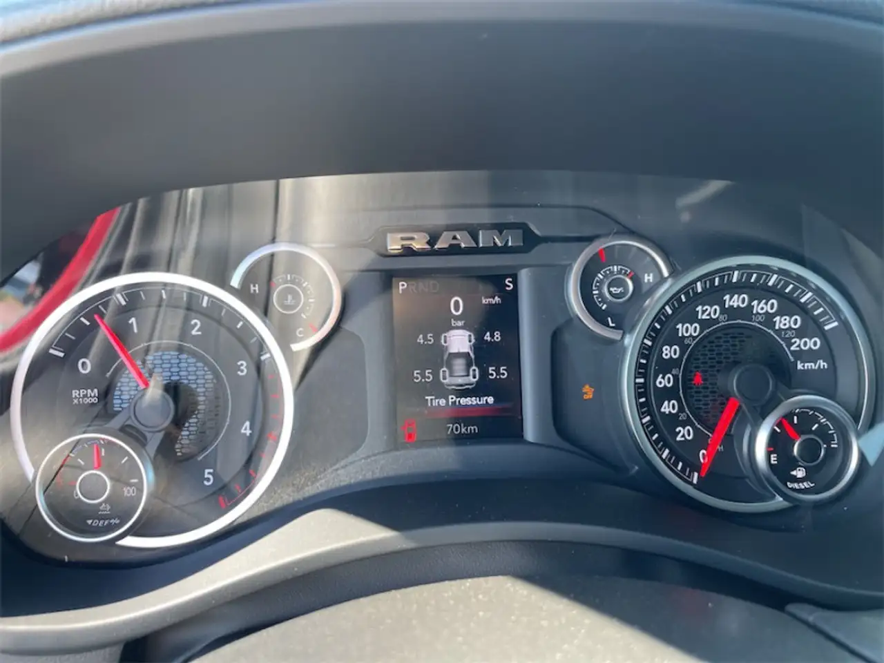 RAM 3500 снимка RAM 3500