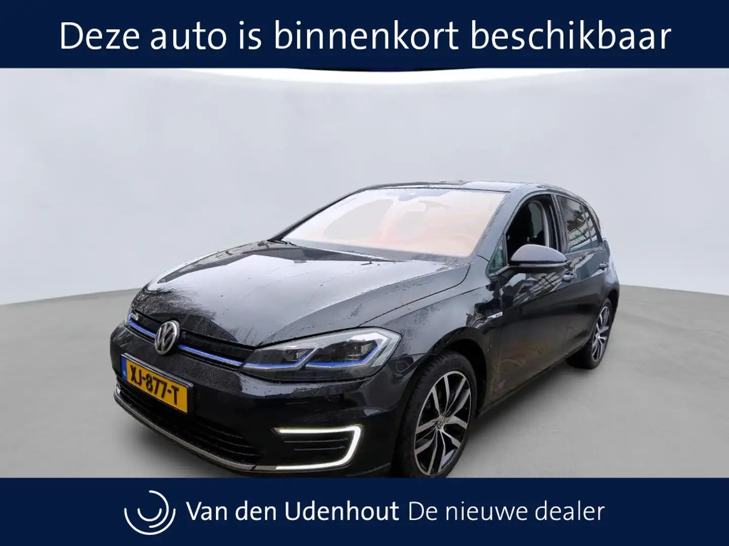 Volkswagen e-Golf e-Golf 136pk Warmtepomp Camera Acc Navigatie Noir - 1