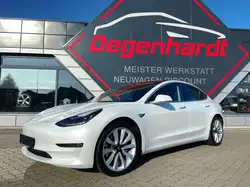 Tesla Model 3 Standard Range RWD 19" Alu SOH 94,6