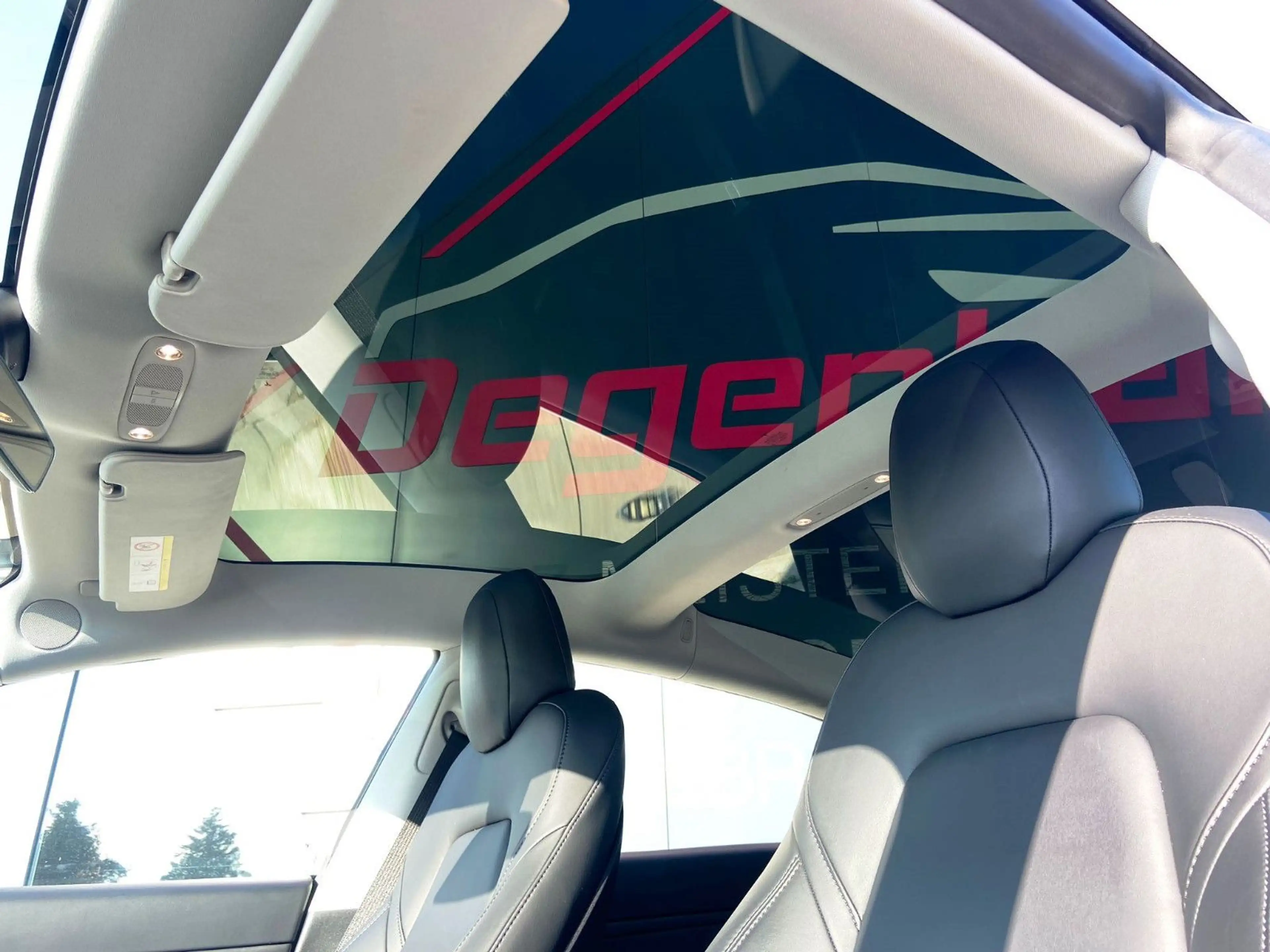 Tesla Model 3 Standard Range RWD 19" Alu SOH 94,6 — photo 5