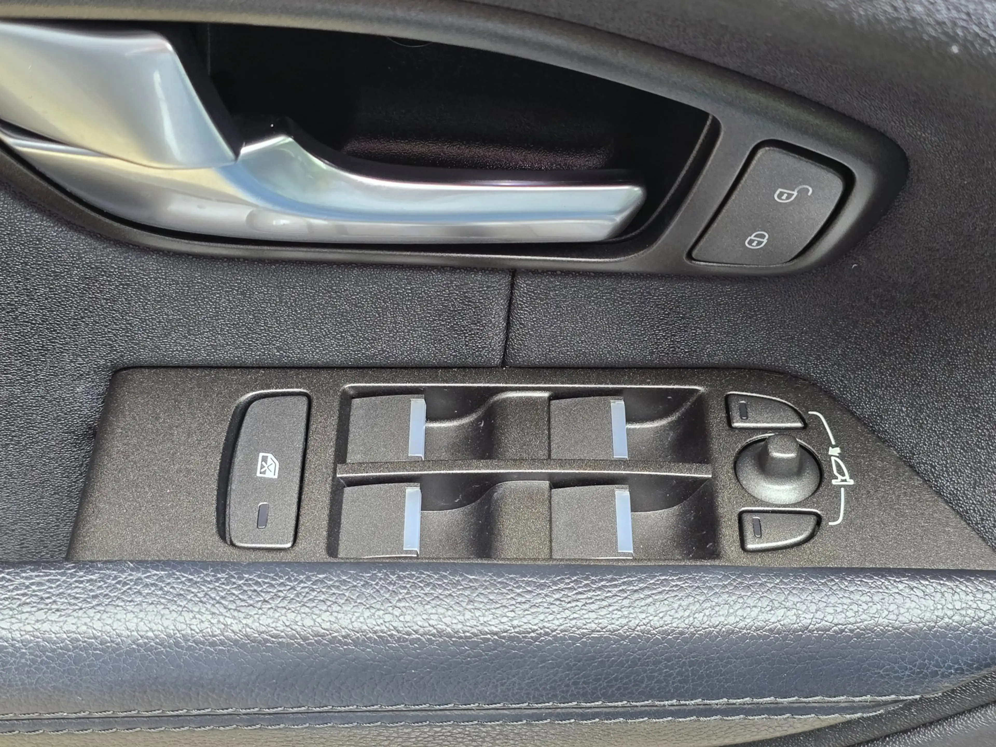 Land Rover Range Rover Evoque 2.0 Si4 SE Dynamic / Aut / Camera / Navi / Leder / — photo 15
