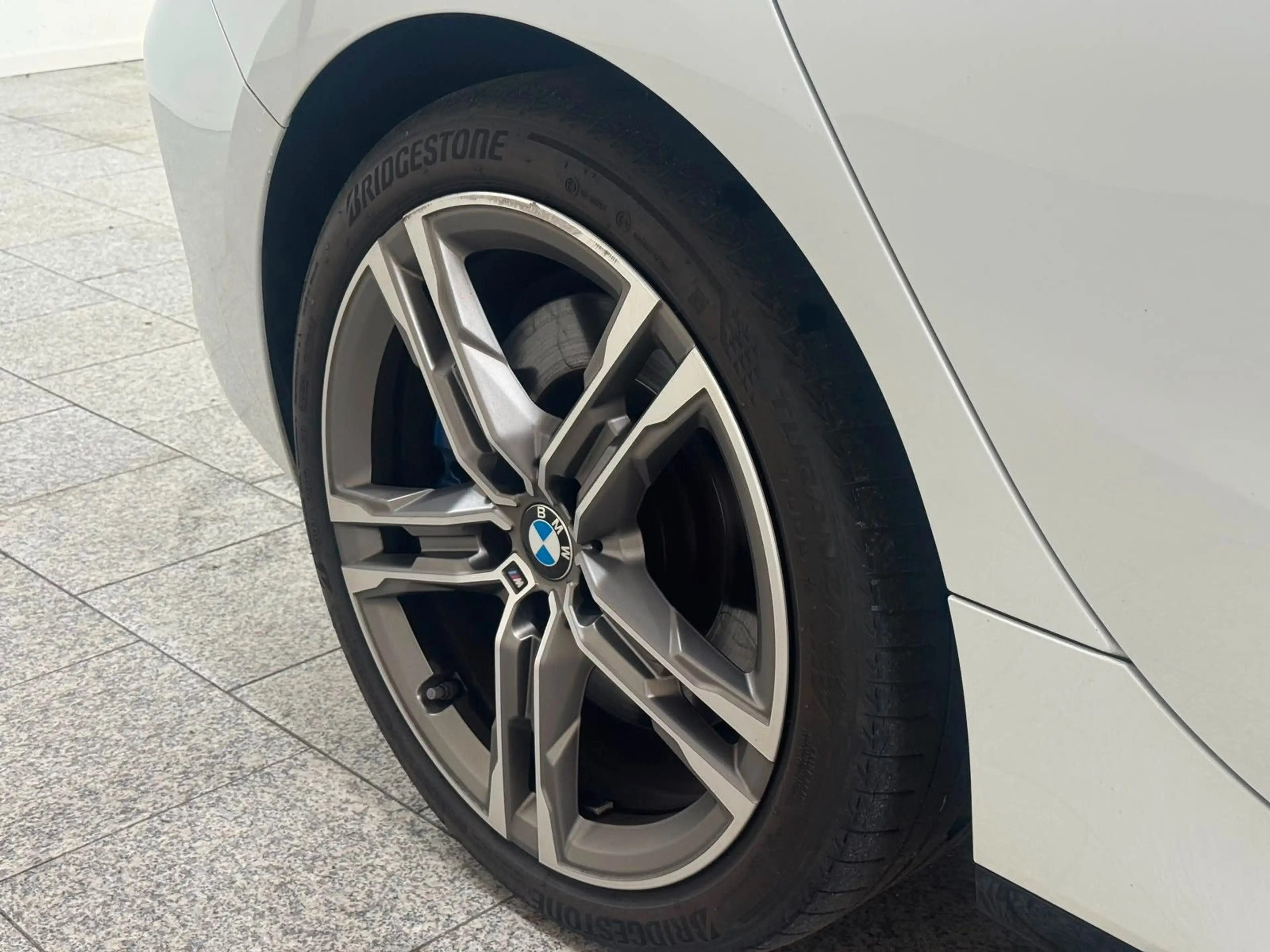 BMW 135 i xDrive*Shadowline*Sportsitze*Performance — photo 17