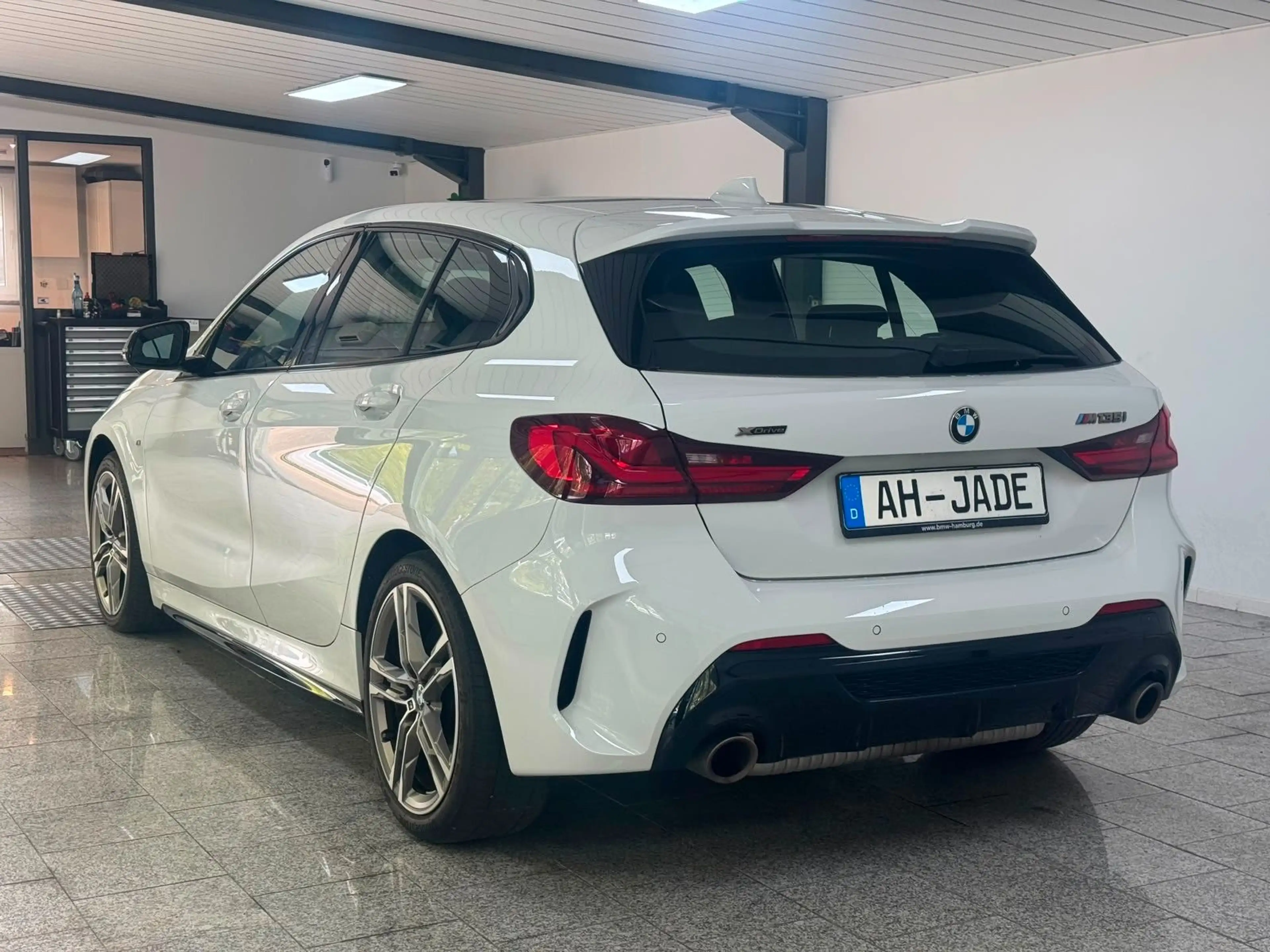 BMW 135 i xDrive*Shadowline*Sportsitze*Performance — photo 5