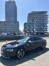 4.0 V8 TFSI Quattro Tiptronic