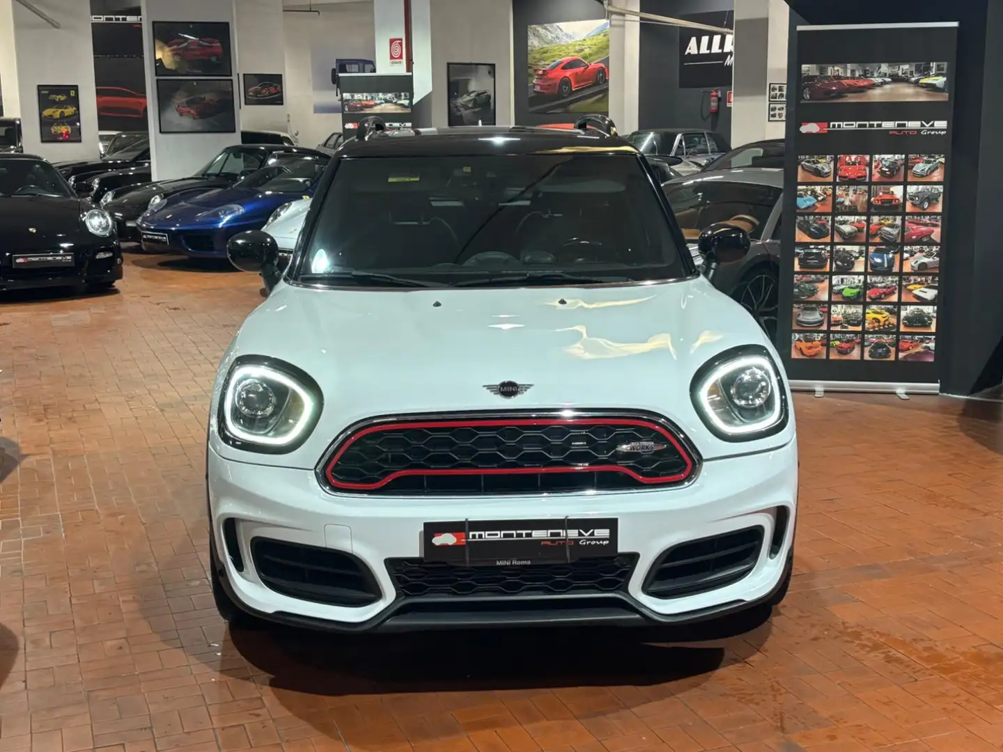 MINI John Cooper Works Countryman Bianco - 2