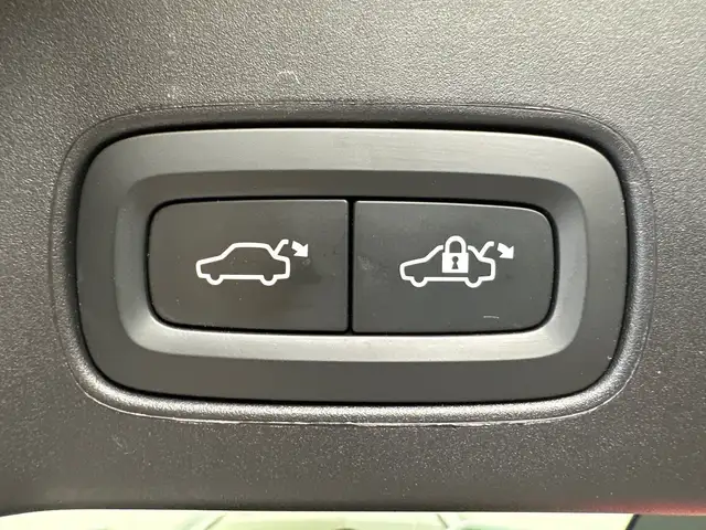 Volvo V90 view 7
