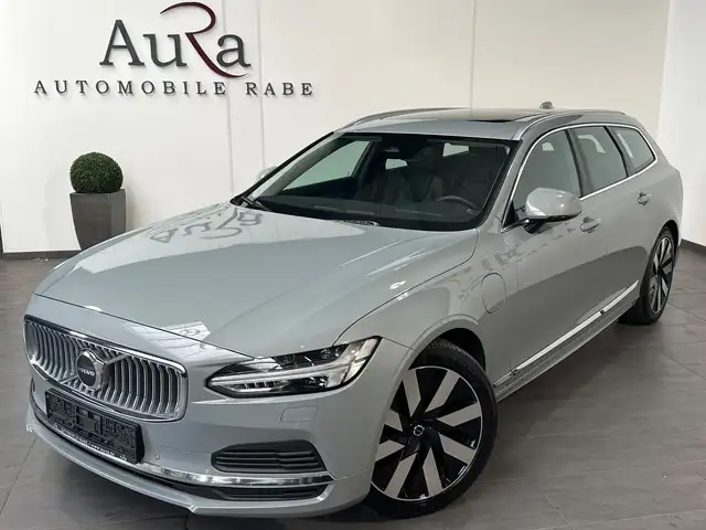 Volvo V90 view 2