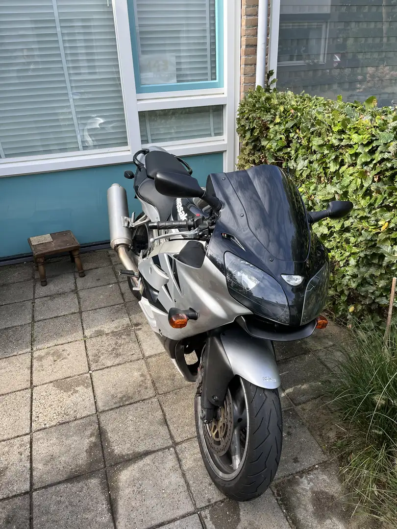 Kawasaki Ninja ZX-6R - 2