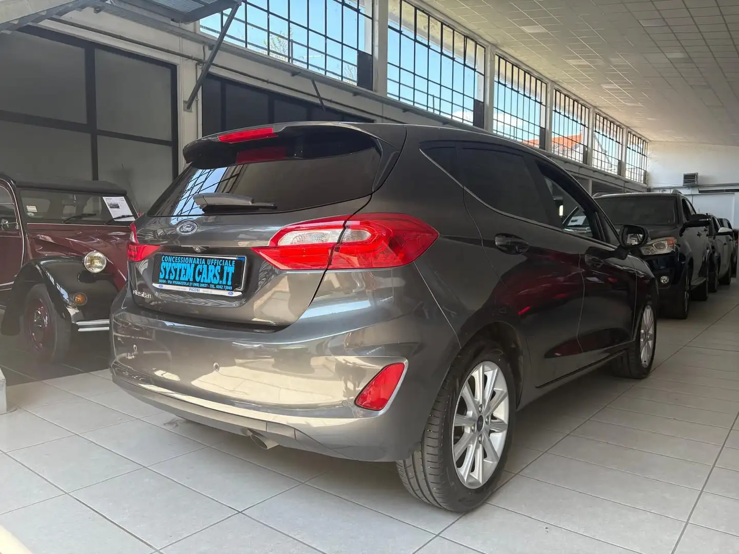 Ford Fiesta FIESTA ACTIVE 1.5 TDCi - OK NEOP. Grau - 2