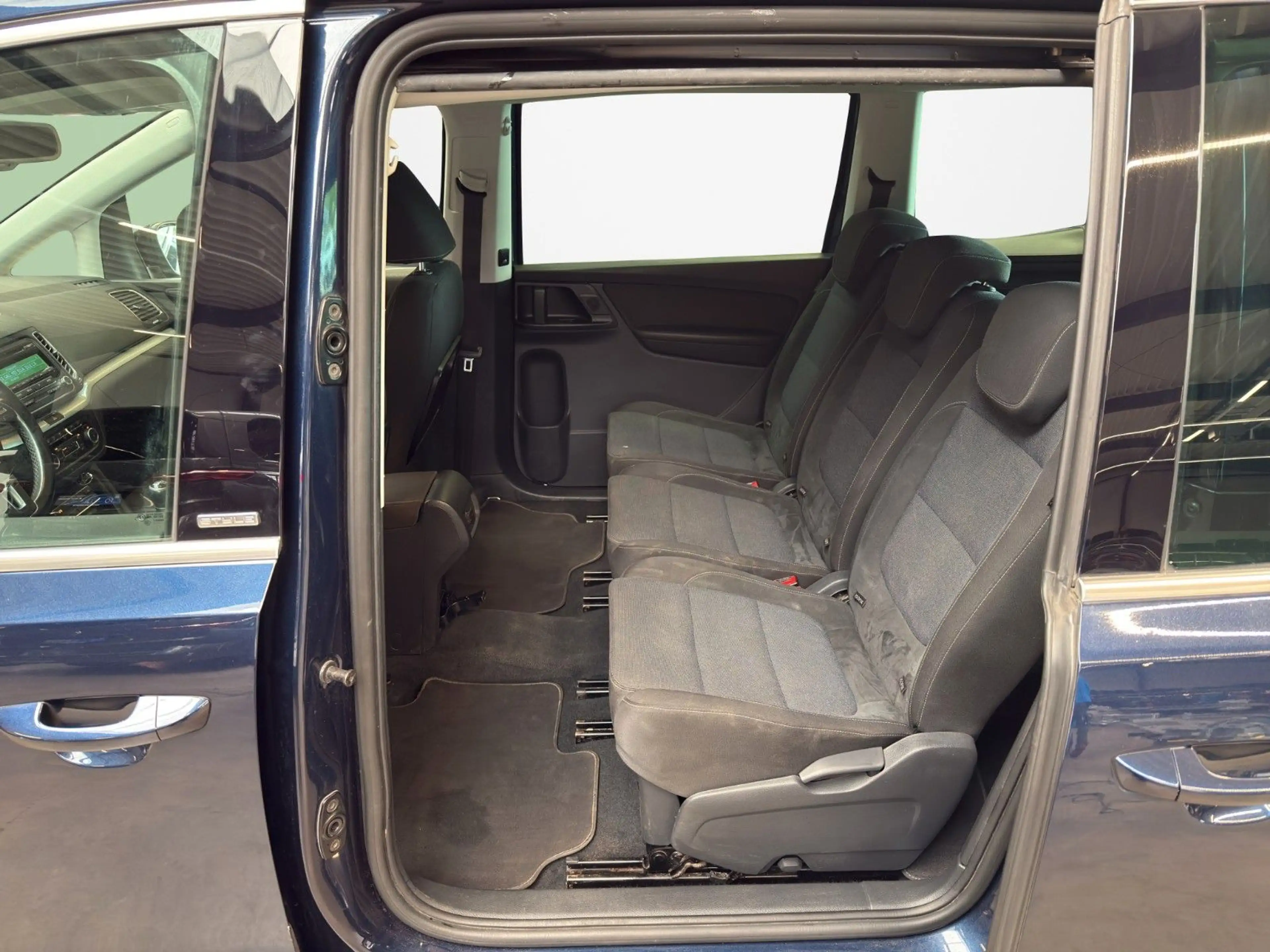 Volkswagen Sharan /Elektr. Heckklappe/AHK /7-Sitzer/3-Zonen — photo 14