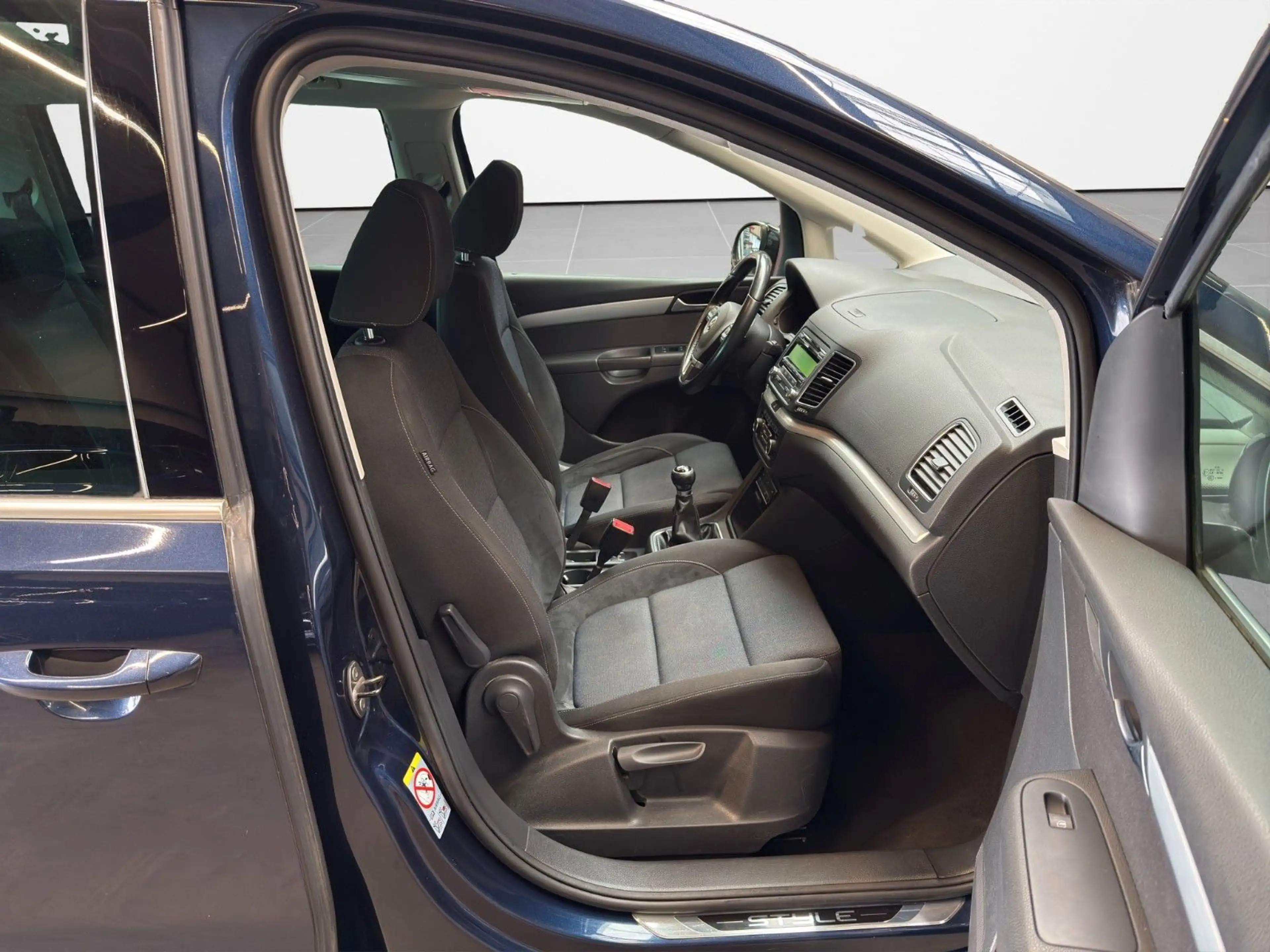 Volkswagen Sharan /Elektr. Heckklappe/AHK /7-Sitzer/3-Zonen — photo 13