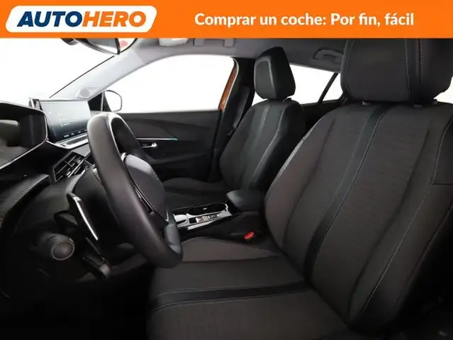 Peugeot 2008 view 11