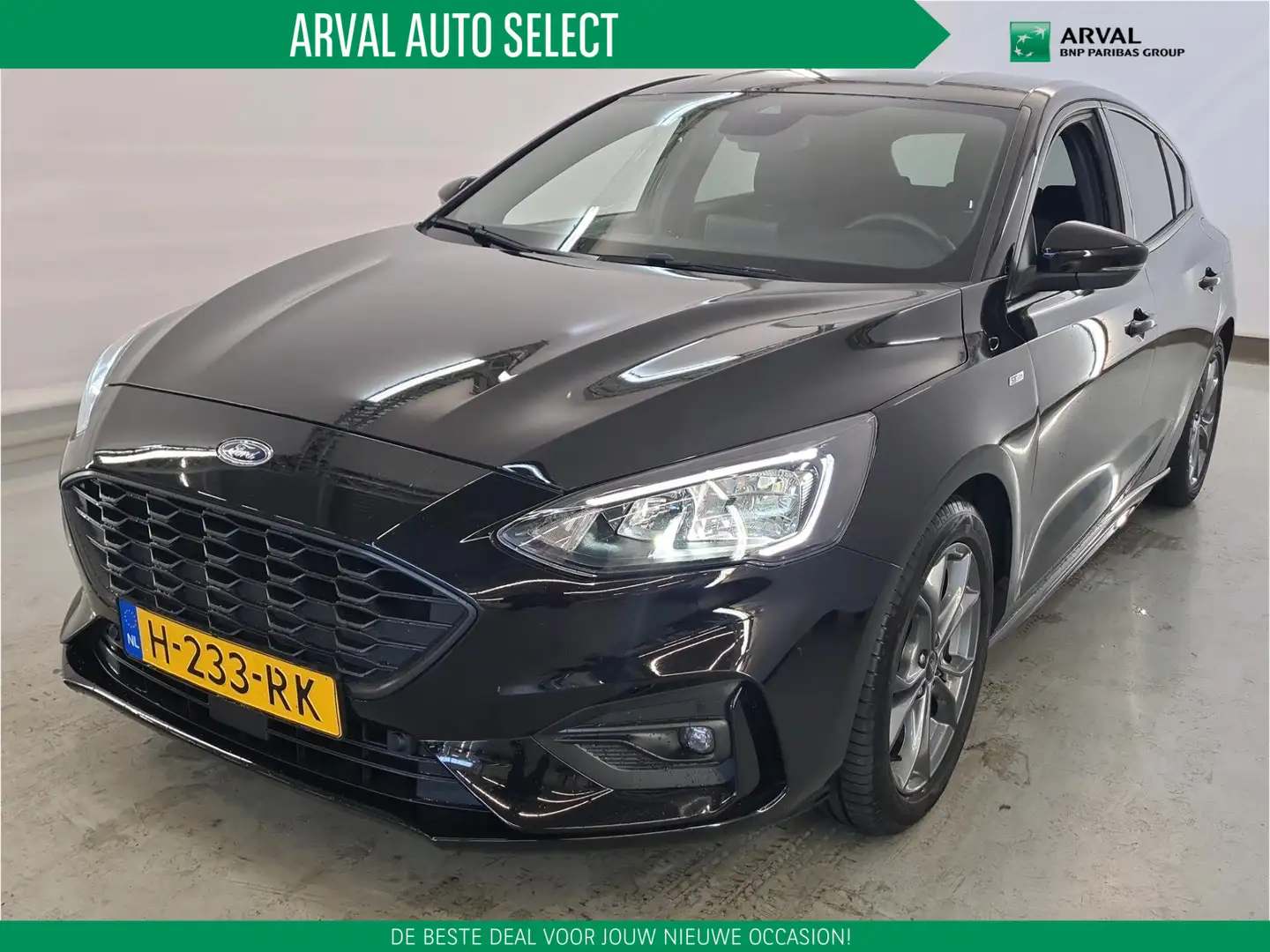 Ford Focus 1.0 EcoBoost 125pk ST Line Business | Navigatie | Zwart - 1
